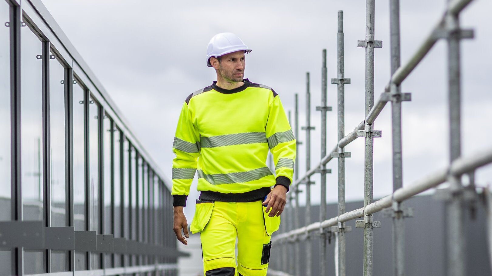 High-Visibility Jumpers, Hoodies & Long Sleeves